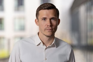 Jeppe Risum Kontakt os